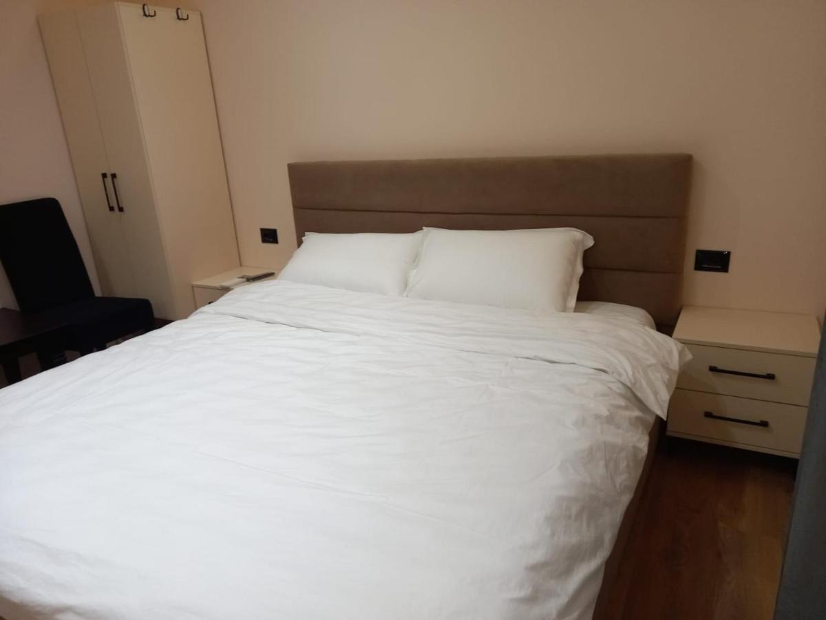 تيرانا Djakbe Hotel المظهر الخارجي الصورة